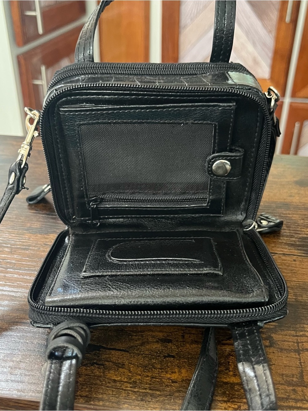 🖤 VINTAGE Brighton Black Croc-Embossed Leather Mini Box Crossbody Bag 🖤 - Picture 10 of 12